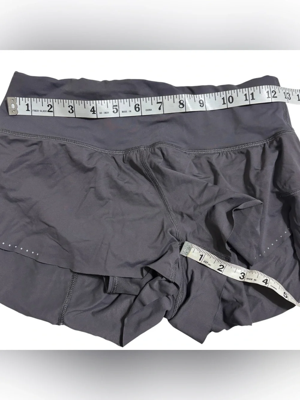 Lululemon Chase Me Running Shorts 2.5” size 2